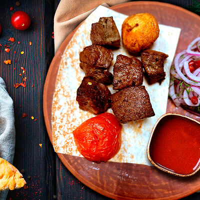 Шашлык из говяжьей печени в Грузинский дворик по цене 820 ₽