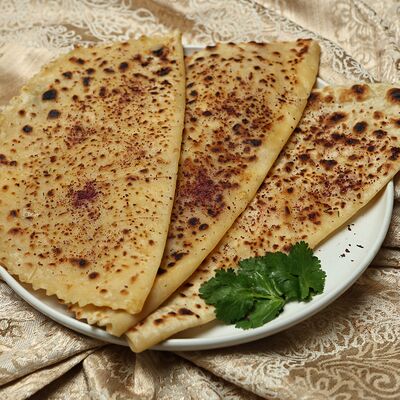 Кутаб с сыром в Тюльпан по цене 170 ₽