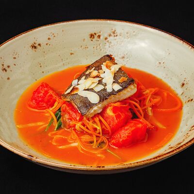 Палтус Ким-Чи со шпинатом и томатами в Кабуки по цене 640