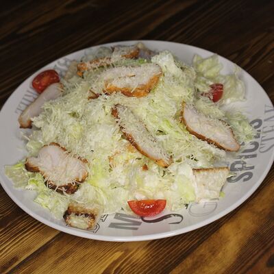 Цезарь с курицей в Дружба по цене 500 ₽