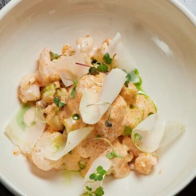 Креветки в сливочном соусе с цветной капустой в Честер по цене 670 ₽