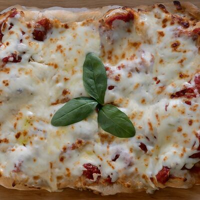 Пицца Маргарита в Mybion по цене 650 ₽