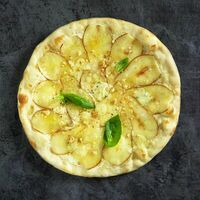 Пицца с грушей и сыром дорблю 30 см в Остерия Il Massimo