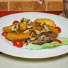 Стейк из телятины с картошкой и грибами в Пепперони по цене 990