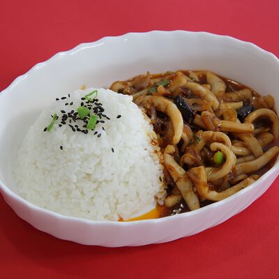 Кальмар с тмином и рисом в Китайская столовая по цене 599 ₽