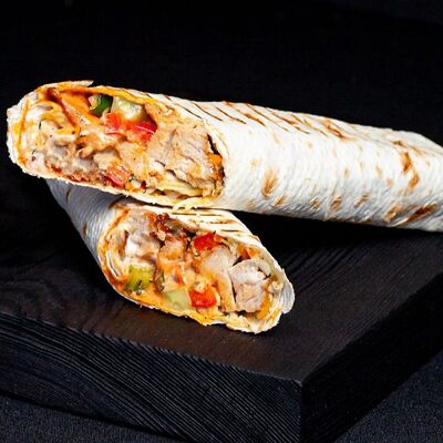 Maxi с курицей в Кухня Bro по цене 340 ₽