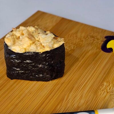 Гункан острый с угрем в Tochi Food по цене 245 ₽