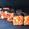 Холодный ролл с копченым лососем (острый) в Ньокки по цене 445