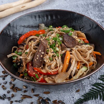 Вок Лапша с говядиной в Мушу по цене 365