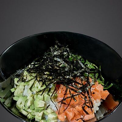 Салат Гавайский Поке с лососем в Суши ЭДО по цене 900 ₽