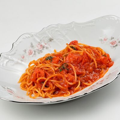 Спагетти Аль помодоро в Bistrot по цене 1500 ₽