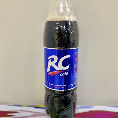 RC-кола в Шаурма халяль в Перекрестке по цене 360 ₽