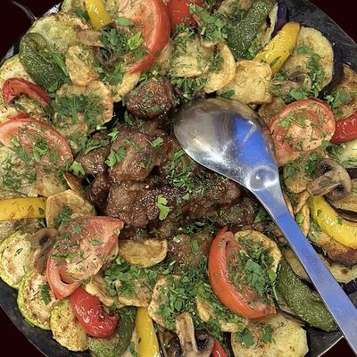 Садж из курицы в Chill Zone по цене 2500 ₽