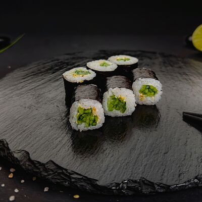 Ролл Каппа маки в Ёжкин ролл по цене 209 ₽