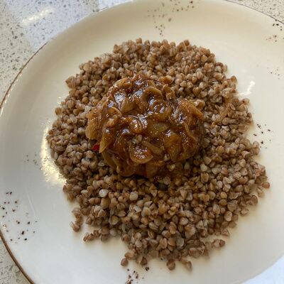 Говядина барбекю с гречей в Кофеин по цене 350