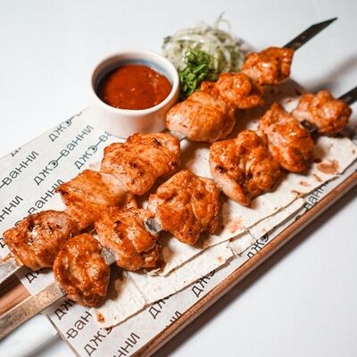 Сет шашлык куриный (2 шт.) и соус сацебели в Джованни по цене 1050 ₽