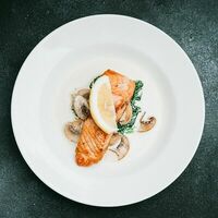 Стейк из семги в Японский Двор