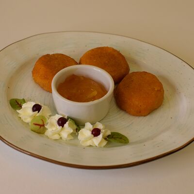 Котлета морковная в Пряный Тимьян по цене 380 ₽