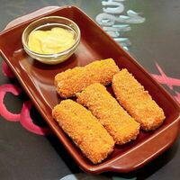 Жареный сыр с соусом тар-тар в Fish Fabrique Vieux