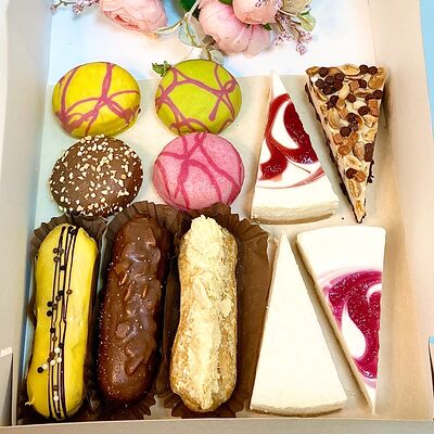 Сет Праздничный и открытка в Чарли Чаплин по цене 2190 ₽