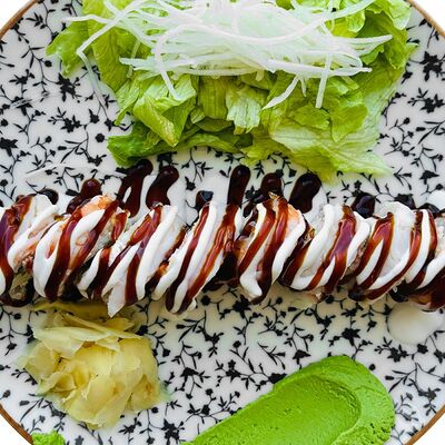 Ролл с креветками и кокосовым соусом в Cheese Knock по цене 810 ₽