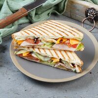 Буженина в итальянских травах в Cofan European kitchen & Cofanori Asian bistro