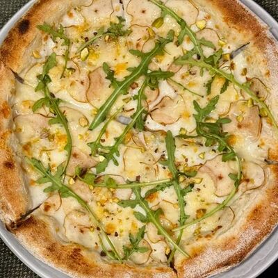 Сливочная с грушей в Лебовски Пицца и Боулинг по цене 800 ₽