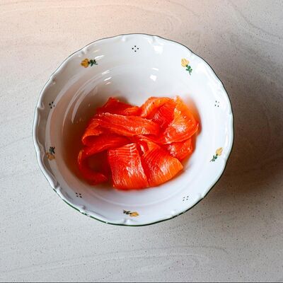 Слабосоленый лосось в Ava bistro по цене 490 ₽