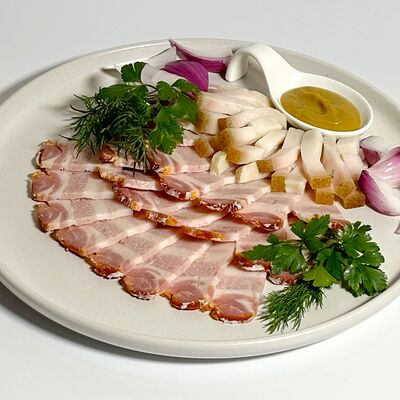 Домашнее сало с горчицей и луком в URBAN Lounge по цене 700 ₽