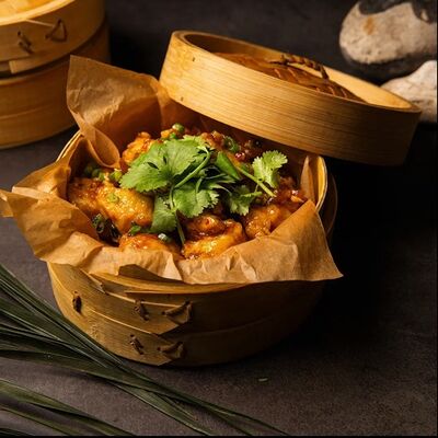 Цыпленок в кисло-сладком соусе в Эбби Noodles & Sushi Bar по цене 505 ₽