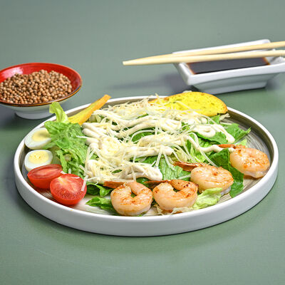 Салат Цезарь с креветкой в Зебры по цене 700 ₽