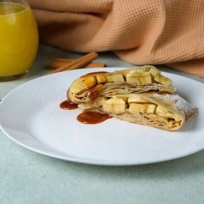 Блин с яблоком и корицей в Park cafe по цене 260 ₽