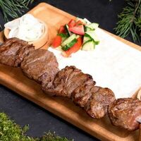 Шашлык из розовой телятины в Ресторан Гарика Мкртчяна