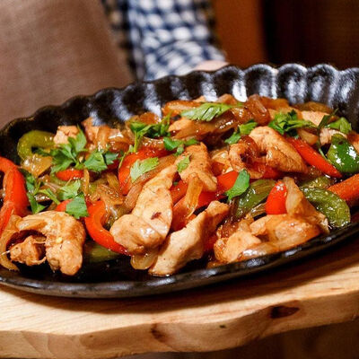 Фахитос с цыпленком в Рыцарь Beer по цене 880 ₽