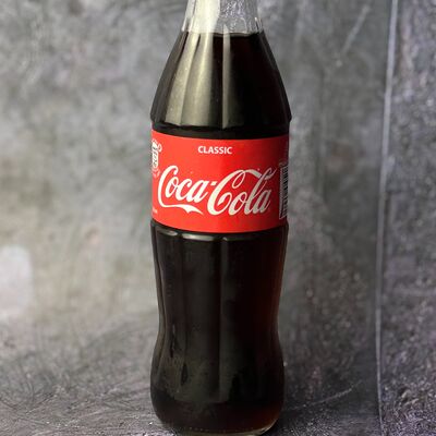 Кока-Кола в Вино и булки по цене 350 ₽