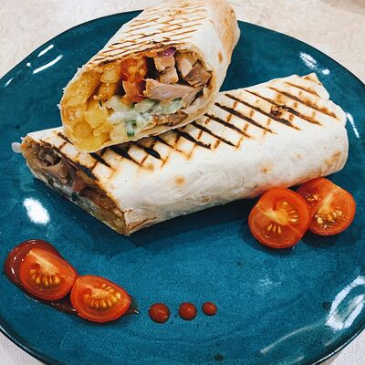 Гиро в лаваше в Адельфия по цене 410 ₽