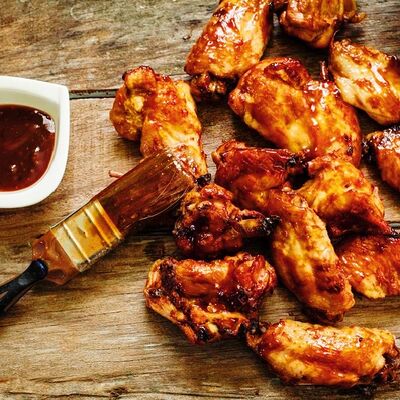 Куриные крылышки в соусе BBQ в Шашлычный Мир по цене 1750 ₽