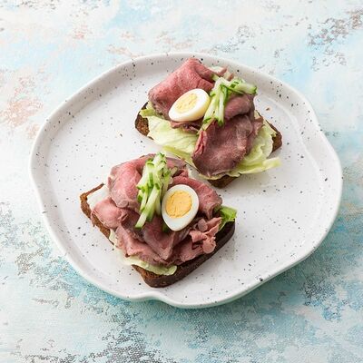 Стимброды с ростбифом в На Парах по цене 195