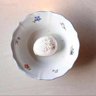 Яйцо пашотв Ava bistro по цене 100 ₽