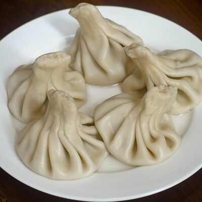 Хинкали с бараниной и говядиной варёные в Хинкали-Дали по цене 105 ₽