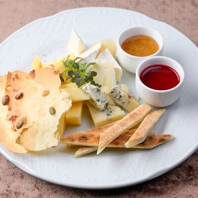 Сырное ассорти в Chento по цене 980 ₽