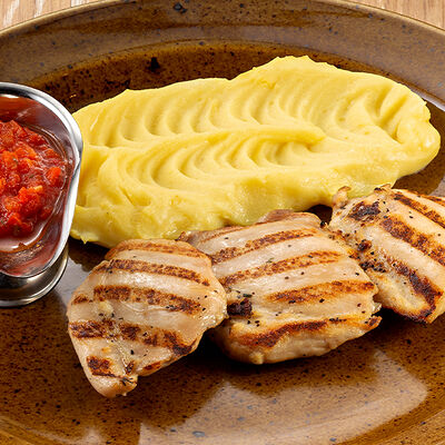 Бизнес-ланч Куриные бедра на гриле в Колбасофф по цене 220