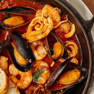 Соте с морепродуктами в Misto по цене 1760 ₽