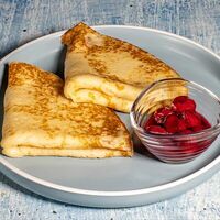 Блины с вишневым джемом в FRUTERO