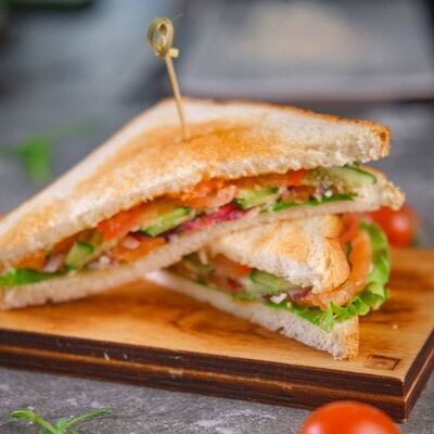 Сэндвич с красной рыбой в Panama City по цене 479 ₽