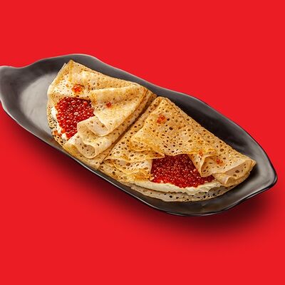 Блинчики с икрой и крем-сыромв Good Food Bowl по цене 680 ₽