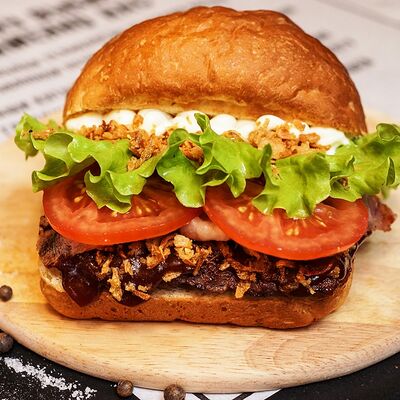 Бургер Стейкхаус в МЯСО ЕСТЬ по цене 390 ₽