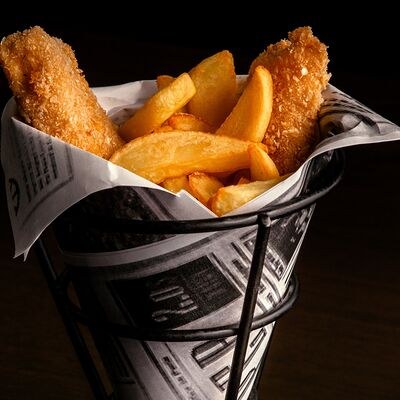 Fish & chips в Harats Pub по цене 920 ₽