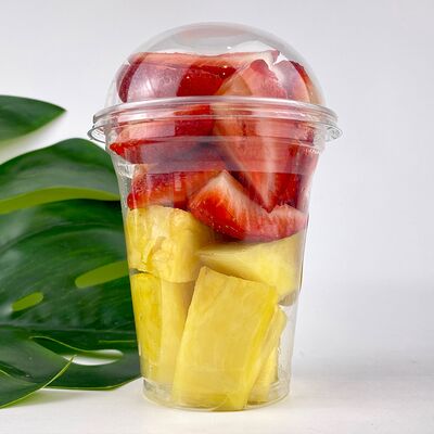 Стаканчик Клубника, ананас №20 в Durian Экзотические фрукты по цене 1250 ₽