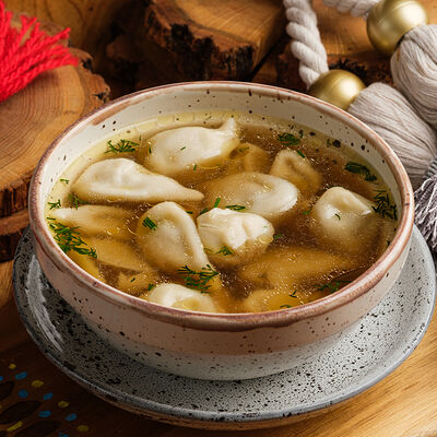 Я - Пельмени мясные с бульоном в Брат Бурят по цене 630 ₽